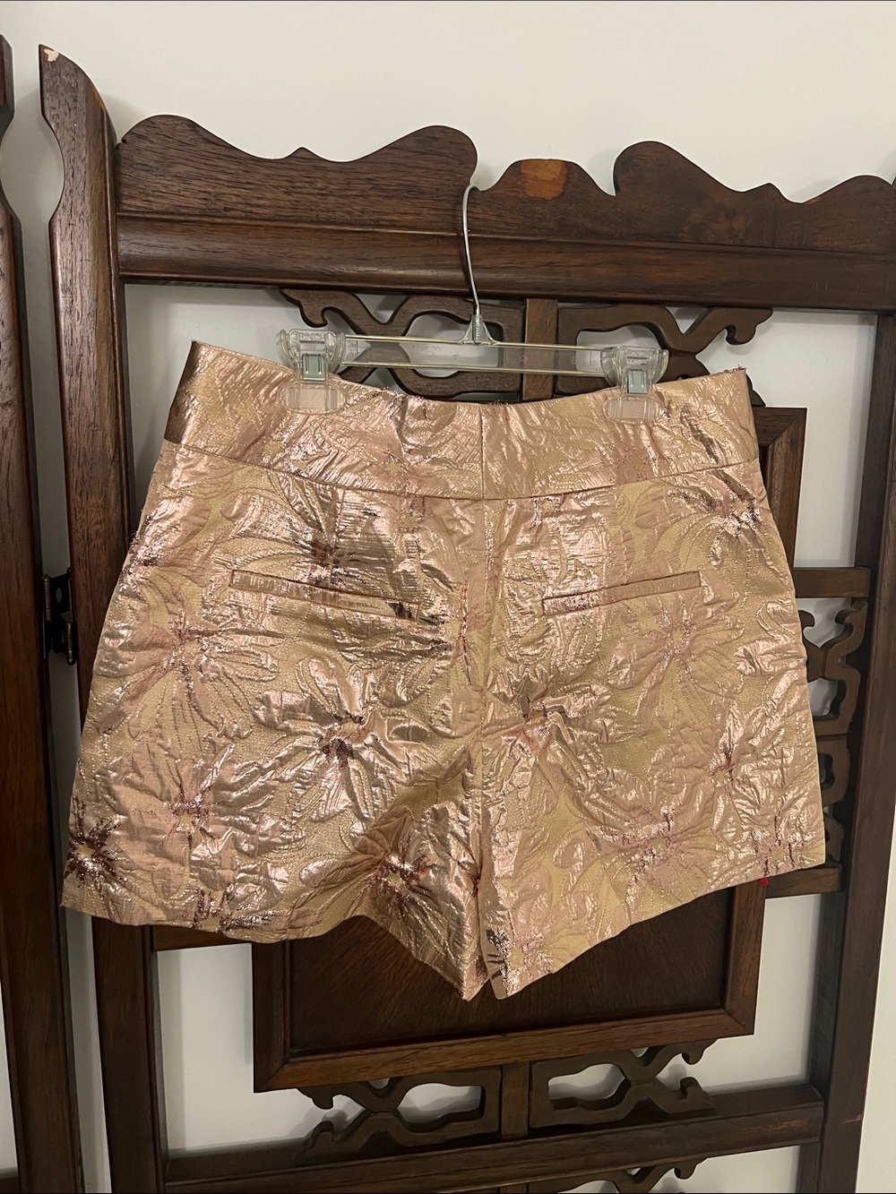 Alice + Olivia Metallic Rose Gold Embossed Floral High-Waist Shorts - Picture 5 of 6